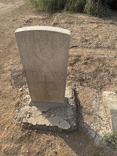 BAGHDAD (NORTH GATE) WAR CEMETERY - ROBERTS, JOHN LLOYD